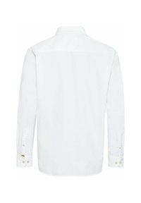 Witte blouse met lange mouwen en een kraag met knopen, voorzien van knopen op de manchet en een schone, gladde textuur op de stof.