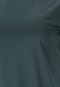 Endurance T-shirt till träning - 1209 magical forest