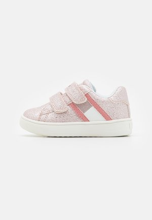 LOGAN - Sneakers basse - pink