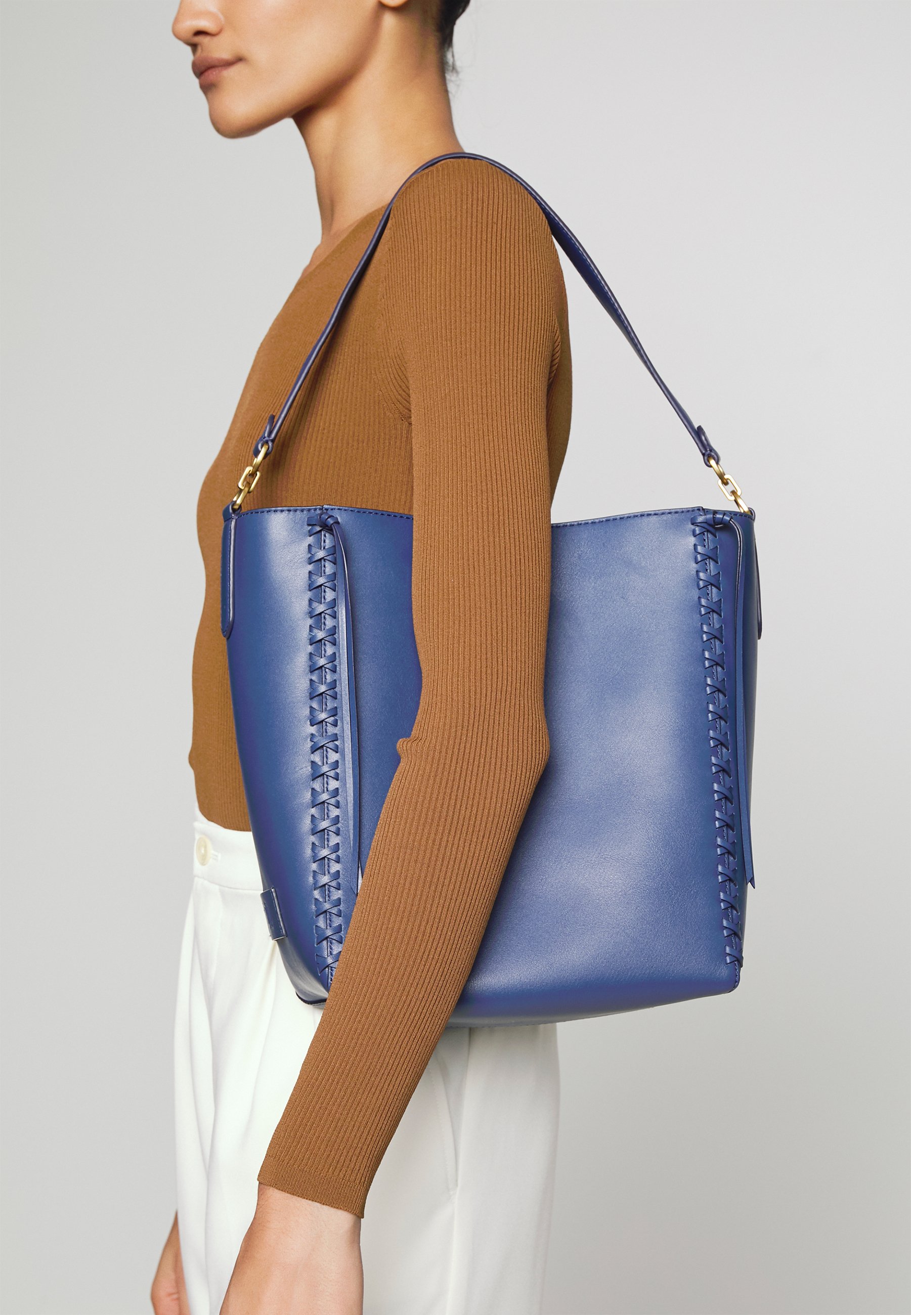 Descubrir 92+ imagen ralph lauren adley bag