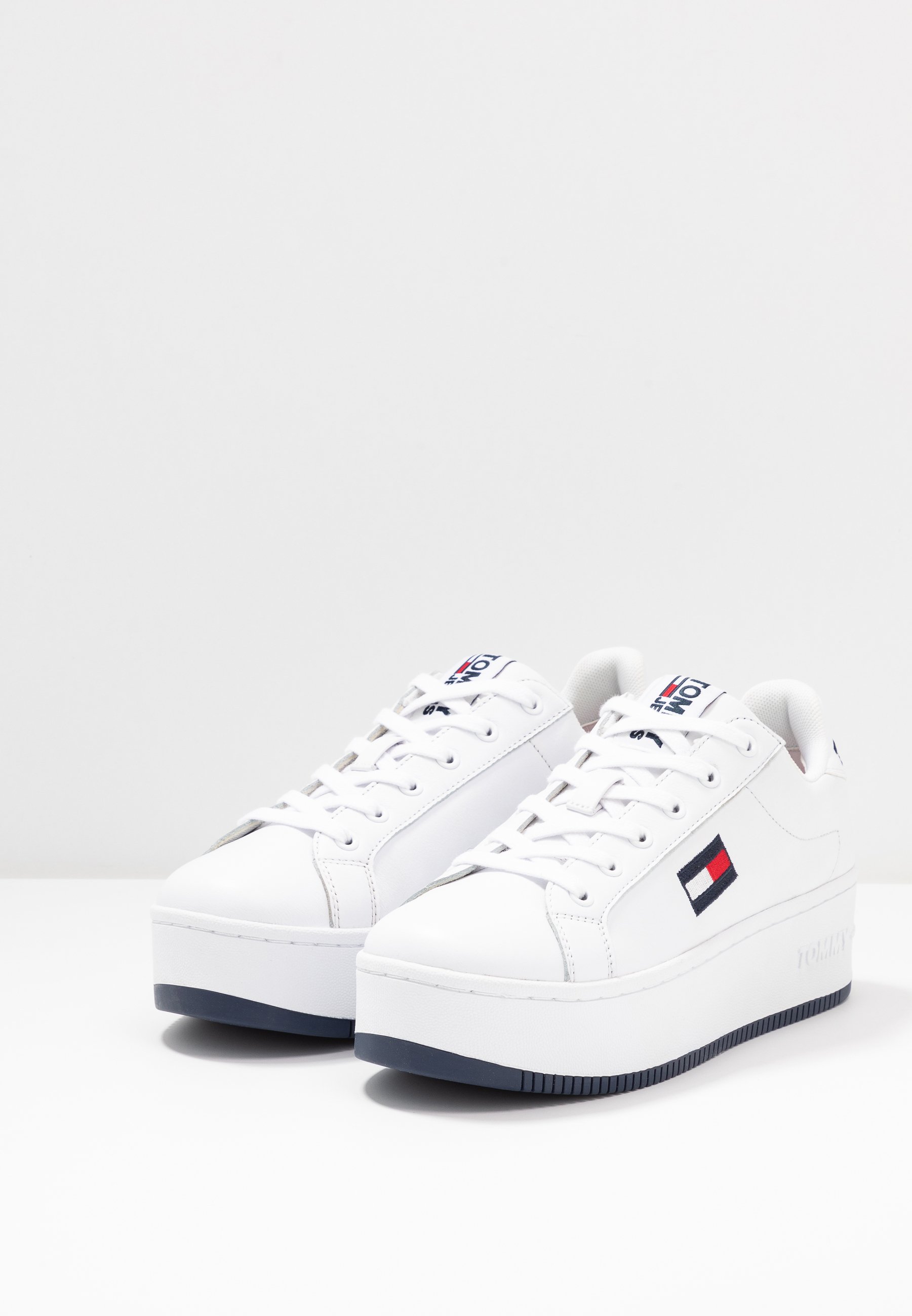 tommy jeans flatforms