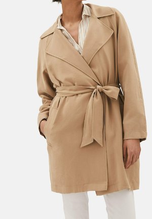 Trenchcoat - tan
