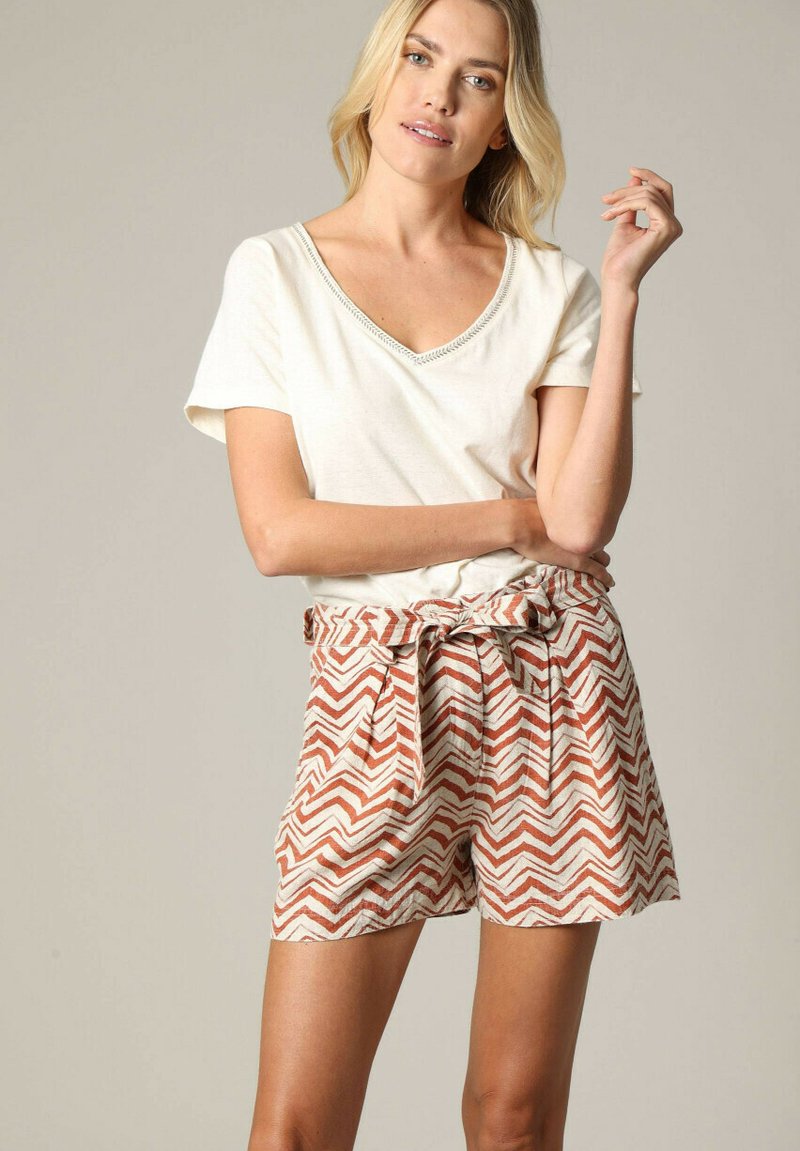 DEELUXE SULLA - Short - Sierra