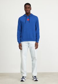 HUGO DARATSCHI - Hoodie - blau (medium blue)