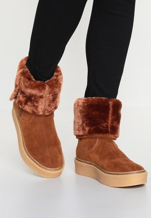 Kozaki na platformie