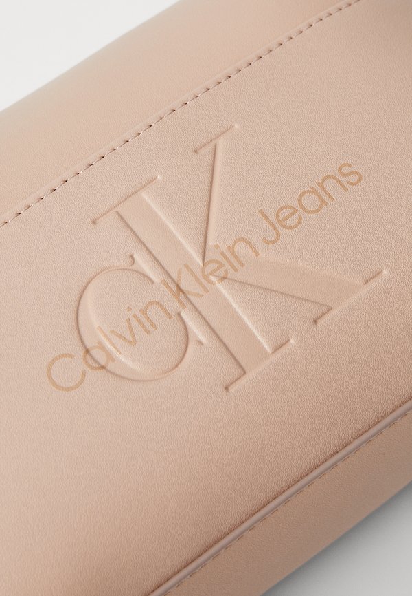 SCULPTED BEAUTY CASE MONO UNISEX - Wash bag - rose dust2