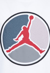Jordan AIR RING TEE - Camiseta estampada - white