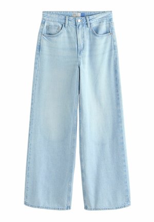 Jasnoniebieskie dżinsy o szerokich nogawkach, z przednimi kieszeniami, szlufkami na pasek, zapięciem na guziki oraz metką z napisem "wide leg" na pasku.