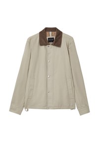 Giacca in cotone beige con colletto in velluto a coste marrone, chiusura a bottoni a pressione, tasche laterali e taglio dritto. Texture liscia, design casual.