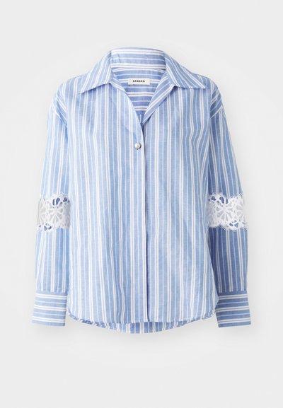 sandro HAUT - Skjorte - bleu/blanc