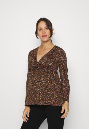 ZENIA TESS - T-shirt estampada - black