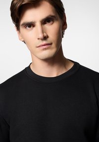 PRÓCHNIK PM13 czarny