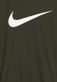 Nike Sportswear CLUB HOODIE UNISEX - Ikdienas džemperis - cargo khaki