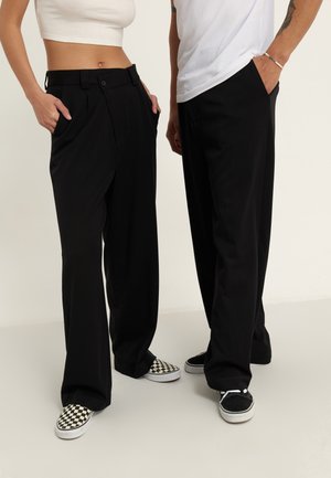 CROSSED CROTCH UNISEX - Pantalones - black