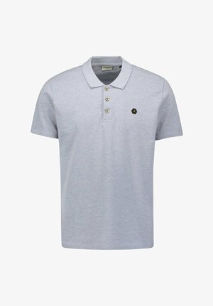 Lichtgrijze polo shirt met een klassieke kraag, een drieknoopssluiting en een klein zwart hexagonaal logo op de borst. Korte mouwen.