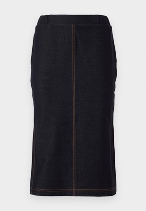 Denim pencil skirt in dark blue with a straight cut and side slits, featuring contrasting orange stitching along seams. Elastic waistband for comfort.