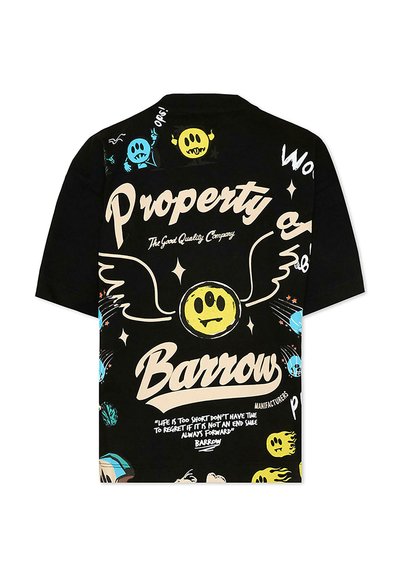 Zwart t-shirt met kleurrijke cartoon smileygezichten, een gevleugeld embleem en de tekst "Eigendom van Barrow" en een motiverende quote op de achterkant.