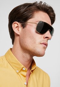 Ray-Ban WINGS II - Sunglasses - gold-coloured 