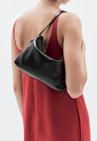 Massimo Dutti Cross body bag - black