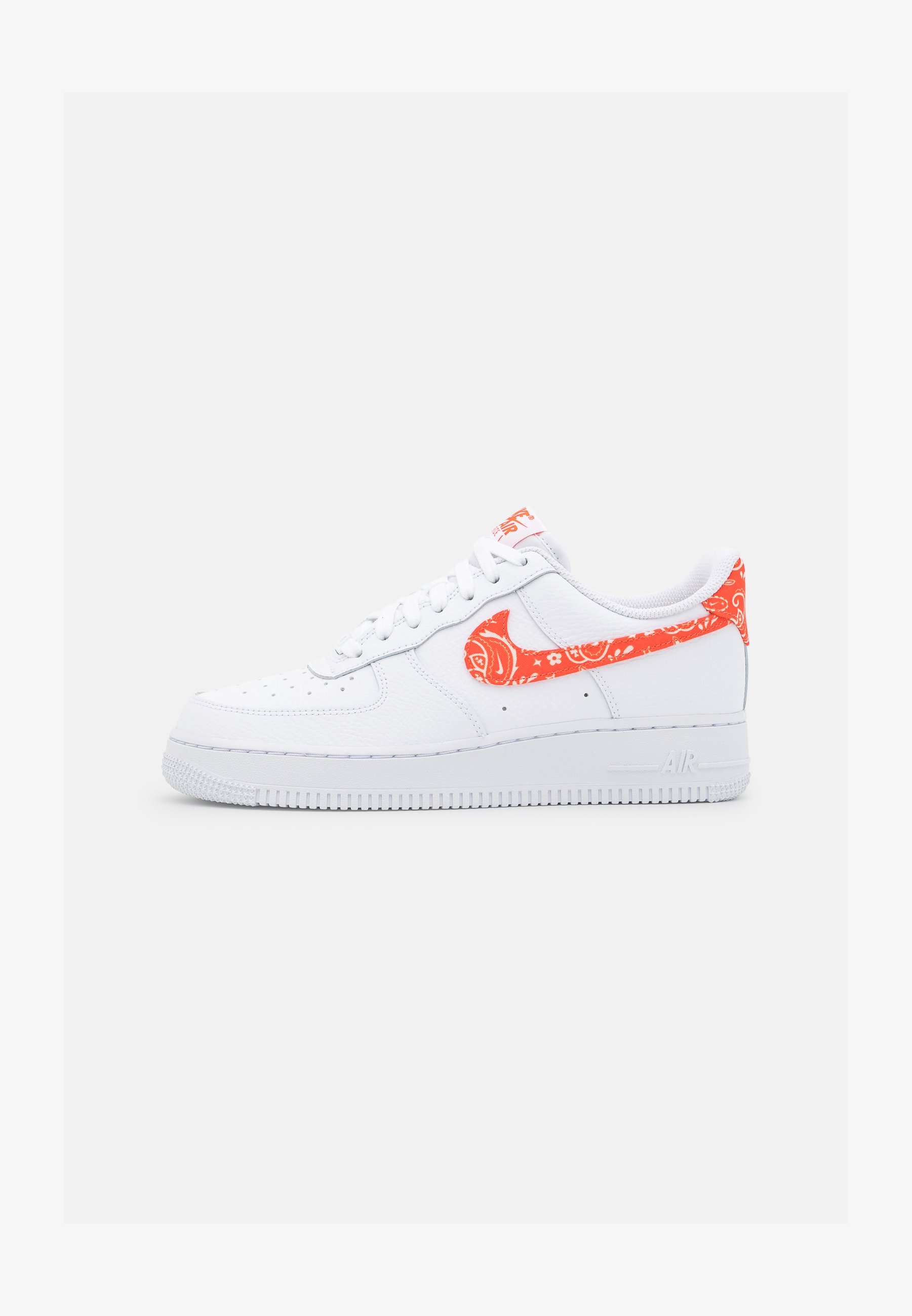 Air force 1 07 trainers white ghost desert berry white Clearance