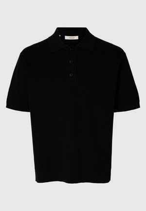 Čierna krátky rukáv pletená polokošeľa s tromi gombíkmi a rebrovaným golierom a lemom, zobrazená na jednoduchom svetlom pozadí.