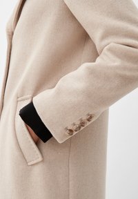 s.Oliver MIT REVERSKRAGEN - Mantel - beige melange