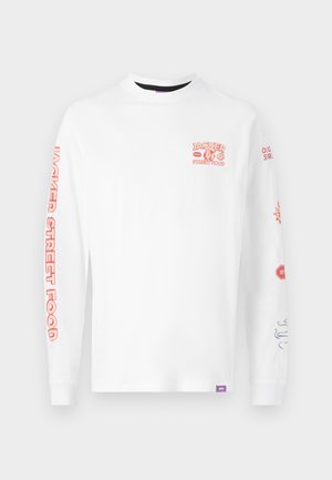 Weißes langärmliges T-Shirt aus Baumwolle. Mit bunten Grafiken auf der Brust und an beiden Ärmeln, Rundhalsausschnitt und lockerer Passform.