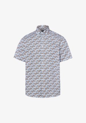 Chemise bleu clair à manches courtes boutonnée avec un motif répétitif de feuilles et plantes tropicales marron et noires.