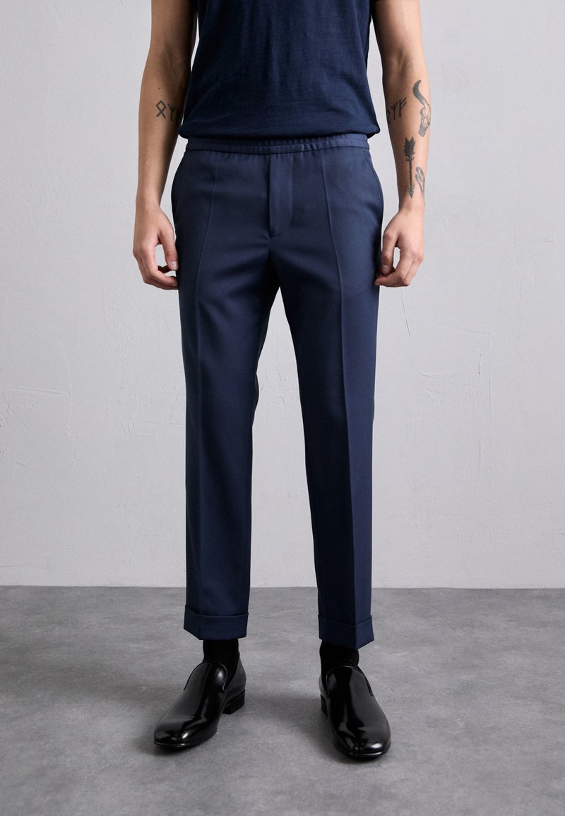 Filippa K TERRY CROPPED TROUSERS - Hlače - dusk blue