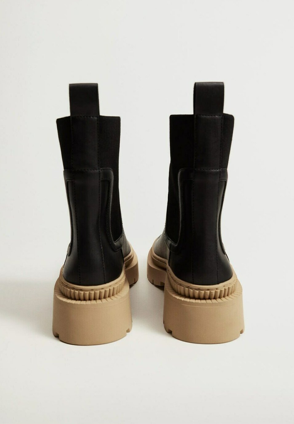 mango tractor boots