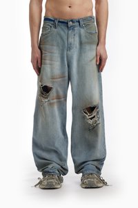 FAVELA KNEE DISTRESSED - Traperice opuštenog kroja - light blue dod black washed