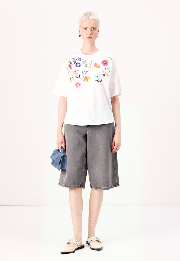 OBJCELESTE - Print T-shirt3