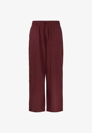 Bordowe, lekkie, krótkie spodnie z elastycznym pasem i sznurkiem. Gładka faktura oraz boczne kieszenie dla funkcjonalności.