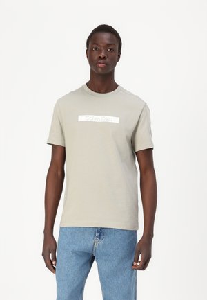 CUT OUT SHADOW LOGO - T-shirt con stampa - london fog