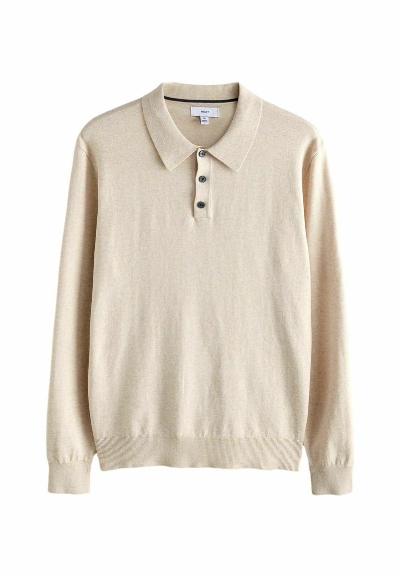 Beige långärmad polo-tröja med klassisk krage, tre-knapps knäppning och ribbad mudd. Texturerad stickad tyg, avslappnad design.