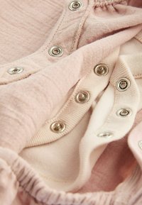 Next SET - REGULAR FIT - Glaustinukė - neutral bear