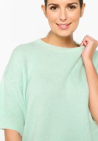LolaLiza SHORT-SLEEVED - Paprasti marškinėliai - light green pastel