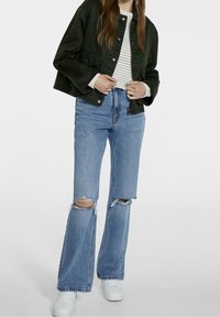 Stradivarius Välikausitakki - khaki