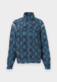 Δεν επιλέχθηκε, gray skies