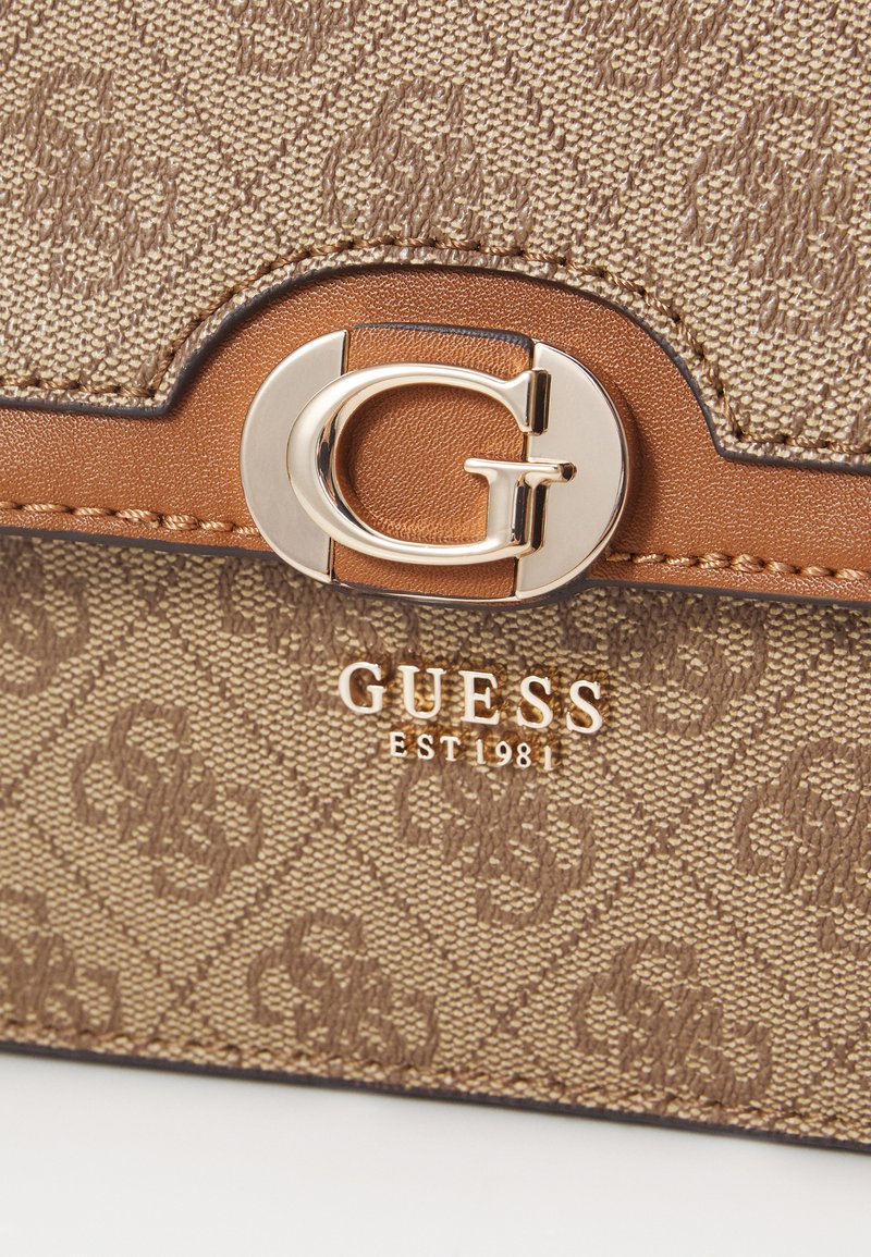 Guess Bag Hallie Handle Flap – Fuxia