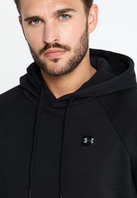 Under Armour RIVAL HOODY - Mikina s kapucí - black/black