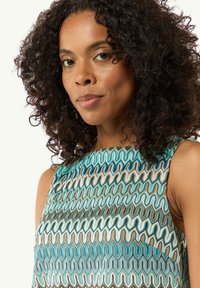 comma ÄRMELLOSES MIT ALL-OVER-MUSTER - Top - pastelltürkis