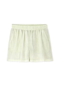 Shorts vert clair en tissu texturé avec une taille élastique et des poches latérales, présentant des lignes verticales pour un détail supplémentaire.