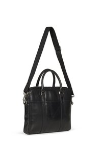 Svart lær messenger bag med doble håndtak, justerbar stropp, glatt tekstur, vertikale sømmer og hardware i sølvtoner.