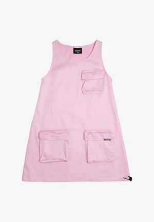 Vestito rosa senza maniche con tre tasche con patta, due nella parte inferiore anteriore e una sul petto superiore sinistro, con un piccolo cordoncino nero all'orlo.