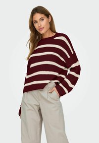 JDY JDYJUSTY STRIPE  - Strikkegenser - cabernet