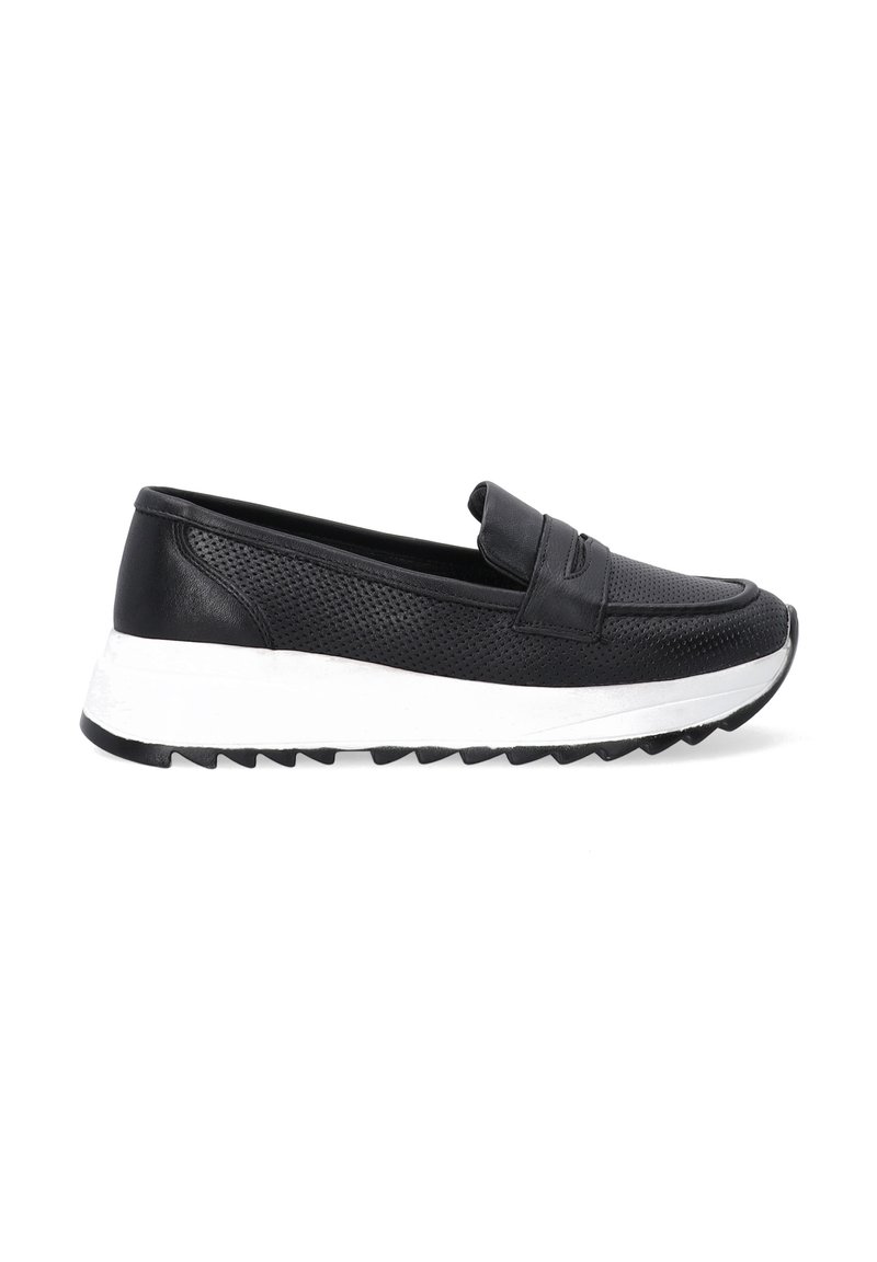 Czarne buty wsuwane z teksturowanym górnym materiałem z siateczki, gładkimi akcentami i białą gumową podeszwą z ząbkowaną krawędzią dla lepszej przyczepności.