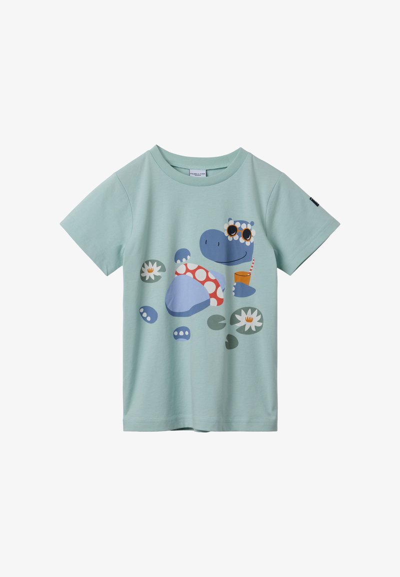 Lyseblåt bomulds T-shirt med et tegneserie-hippo design med solbriller, et rødt prikket mønster og vandliljer. Korte ærmer og rund hals.