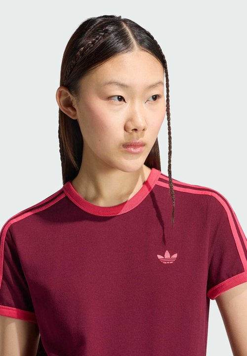 adidas SLIM T-SHIRT - Camiseta estampada - maroon power pink — photo 3