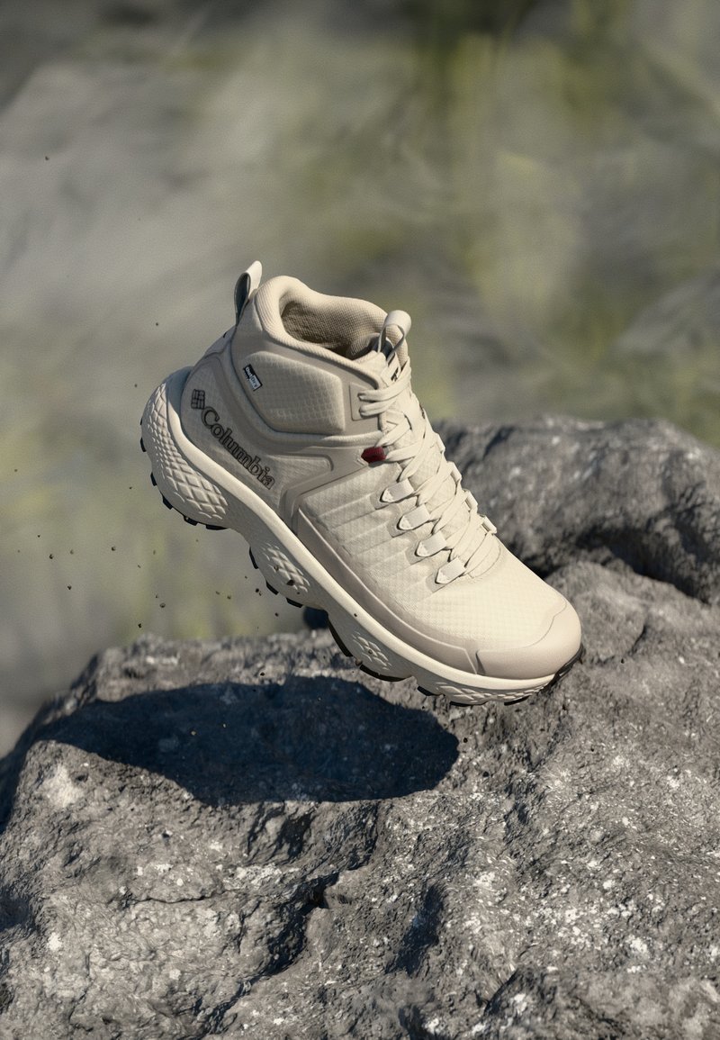 Columbia ESCAPE THRIVE TITANIUM MID - Hikingschuh - cloud grey/deep madeira